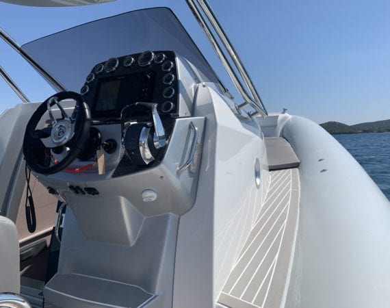 boat sacs 11 console