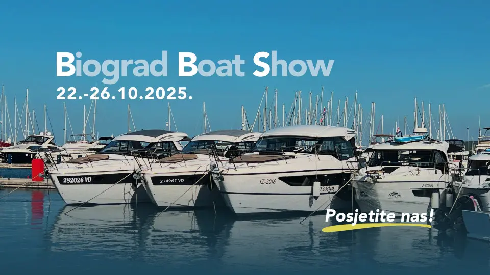 Besucher und ausgestellte Yachten auf der Biograd Boat Show 2025 in der Marina Kornati Biograd